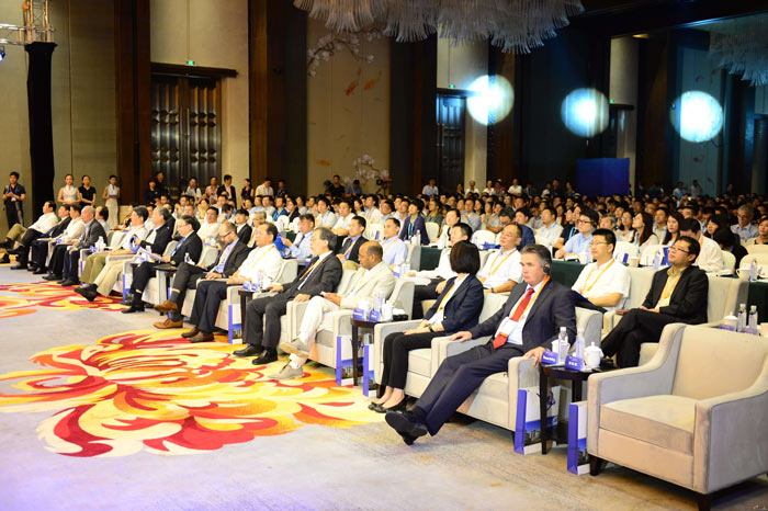 外國(guó)會(huì)議活動(dòng)