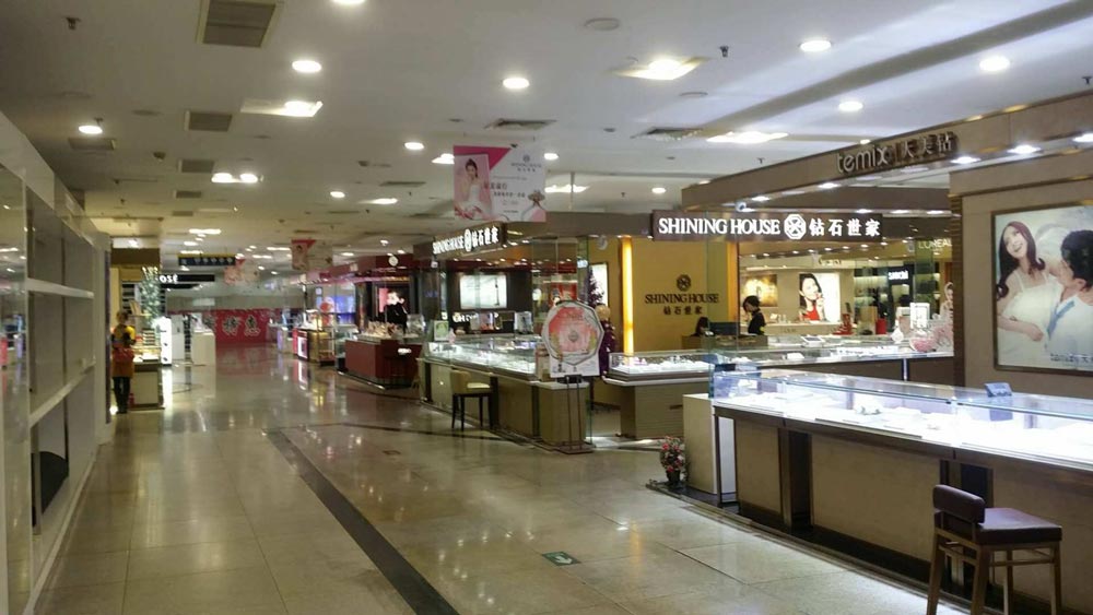 商場活動應(yīng)該如何做推廣策劃？