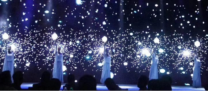 視頻互動舞蹈秀城市之光 沉浸式感受以光匯聚的